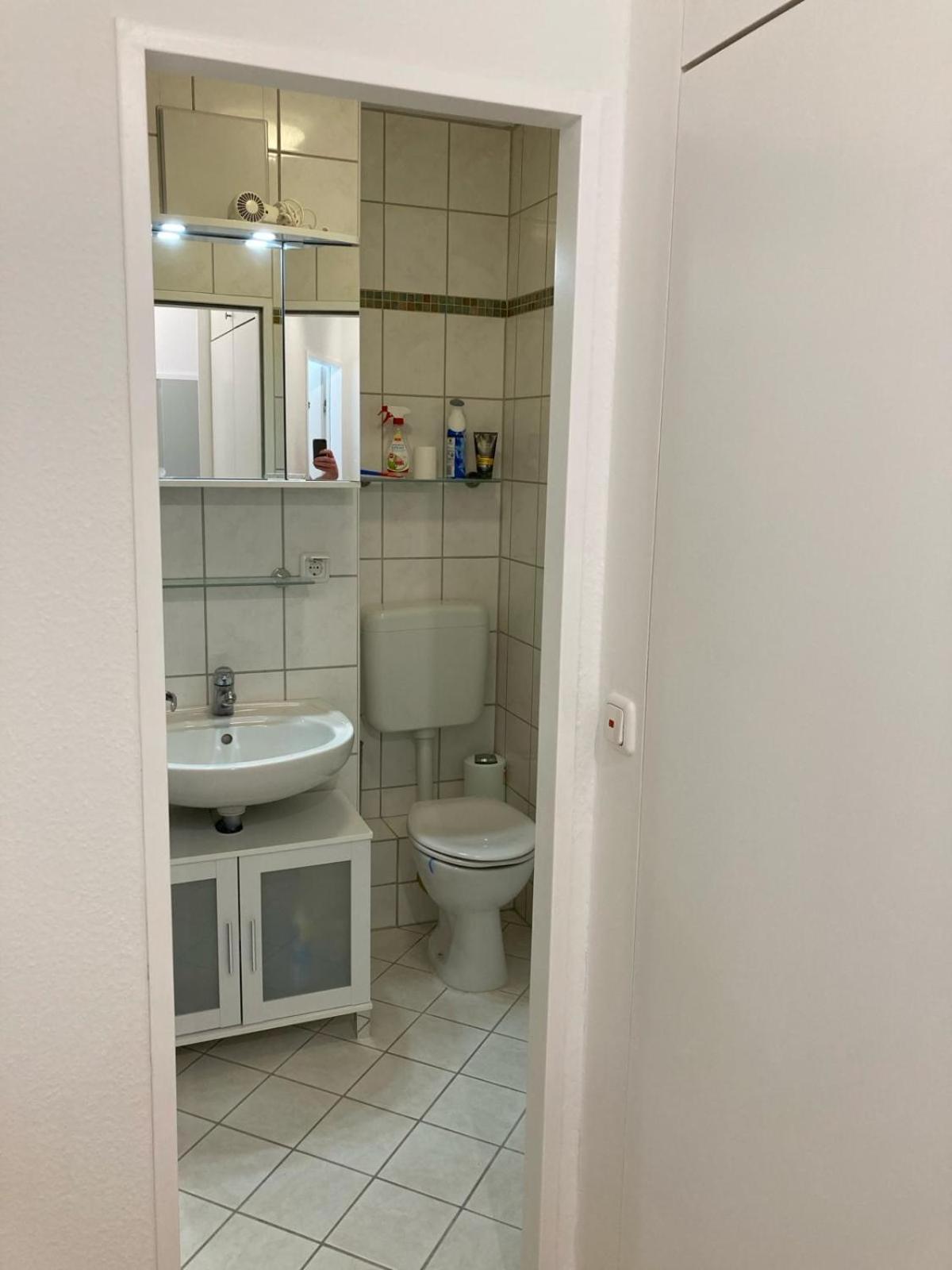 Bonbon Nerstr Vollstaendig Eingerichtetes Apartment Mit Parkplatz Cologne Extérieur photo